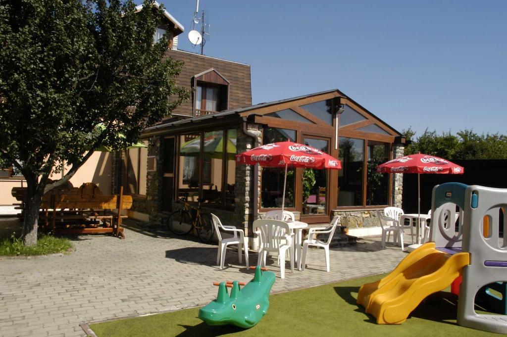 Penzion Tatry Poprád Kültér fotó